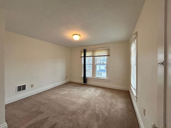 2nd image of 1920 Leishman Ave
