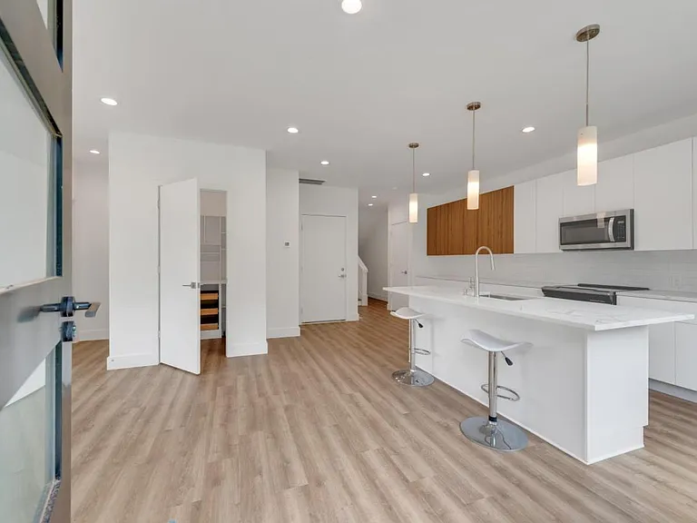 1125 Nova St — Photo 10