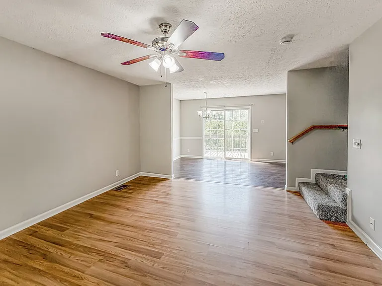 7835 Rainey Dr — Photo 6