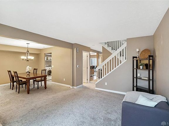 3rd image of 8024 Timberlodge Trl #16