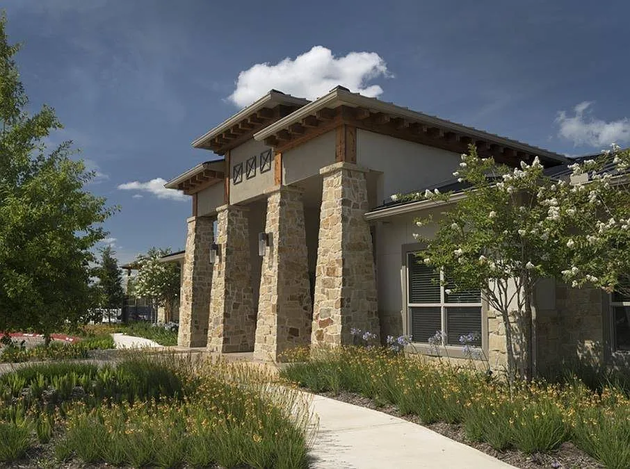 Lakeview Villas — Photo 3