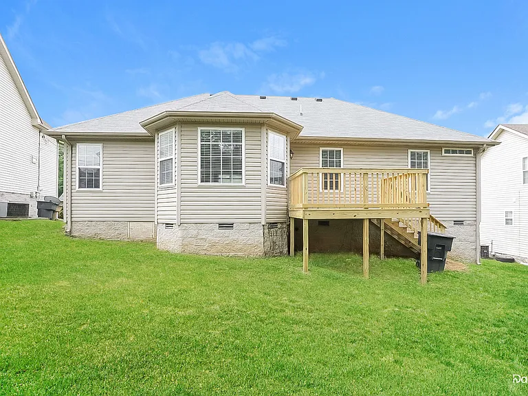 4413 Winton Dr — Photo 15