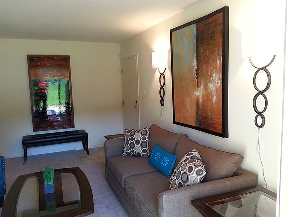 4th image of 3 Thurmont Ct APT 2B