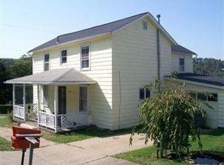 310 E 2nd St, East Brady, PA 16028