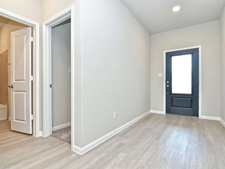 5311 Saunter Ln — Photo 4