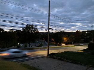 935 Forsythe Rd, Carnegie, PA 15106