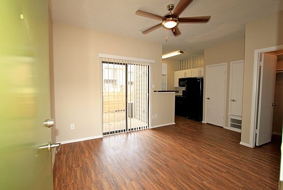 4th image of 1005 W Stassney Ln APT 221
