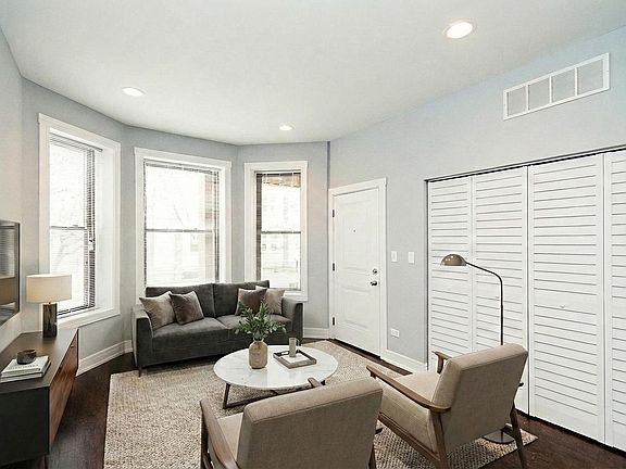 2nd image of 2225 W Rice St #1F