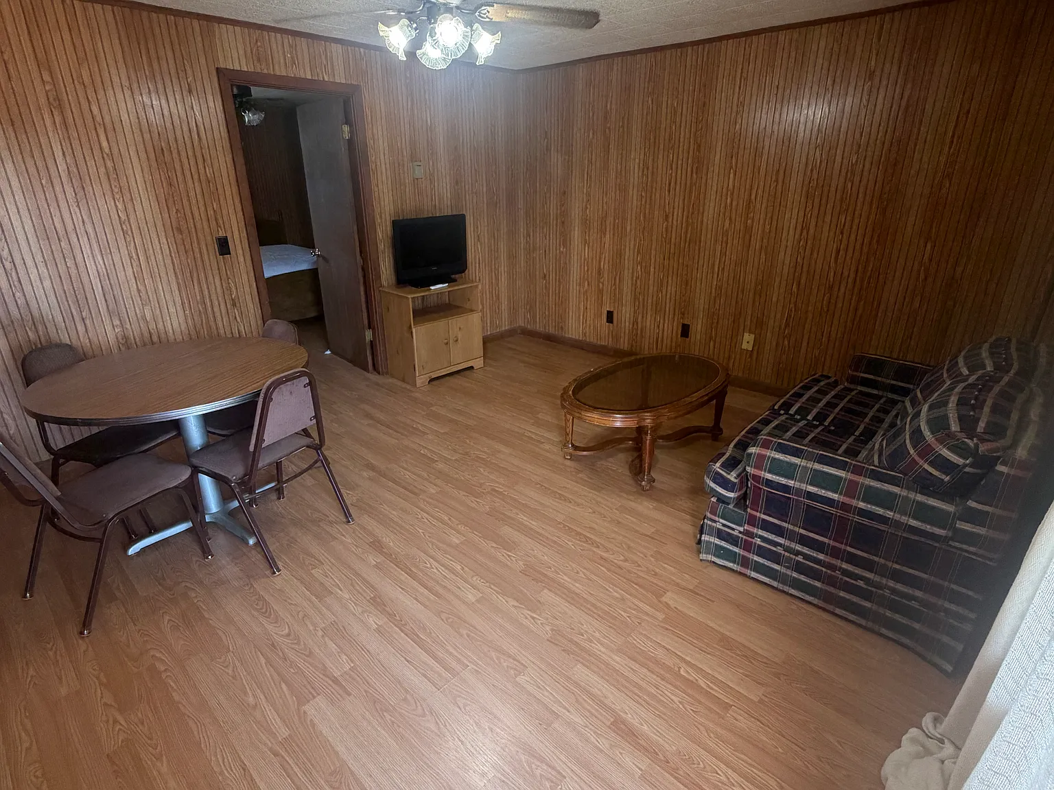 1 bed, $650 — Photo 2