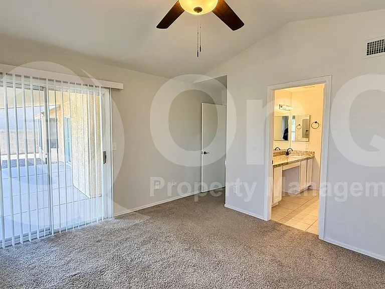 907 N Falcon Dr — Photo 9