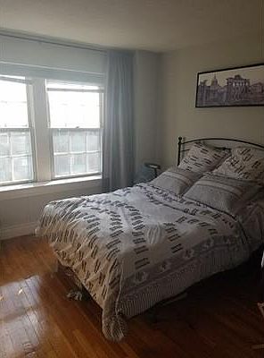 2nd image of 534 Beacon St APT 1003
