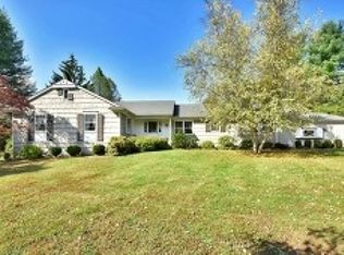 4 Brook Hollow Rd, Gladstone, NJ 07934
