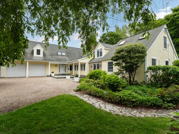 8 Norton Avenue, Guilford, CT 06437