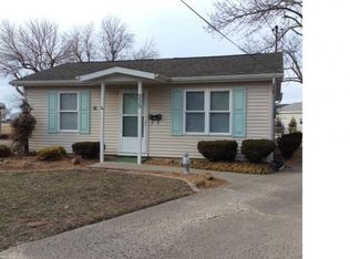 939 Hawley St, Taylorville, IL 62568