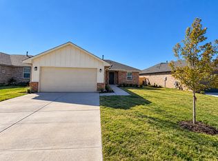 1619 Highland Loop, Guthrie, OK 73044