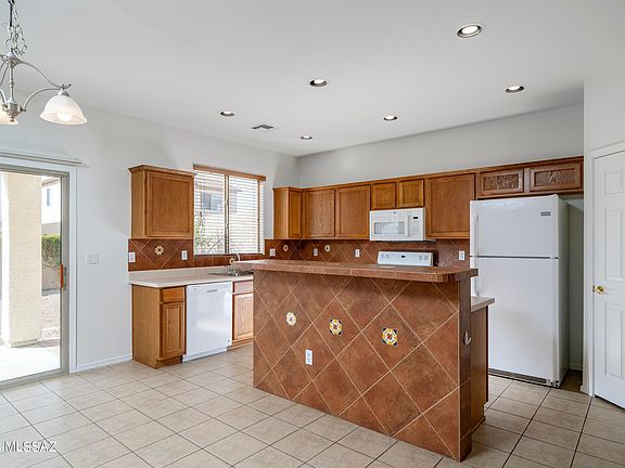 5th image of 3571 W Lost Village Ln