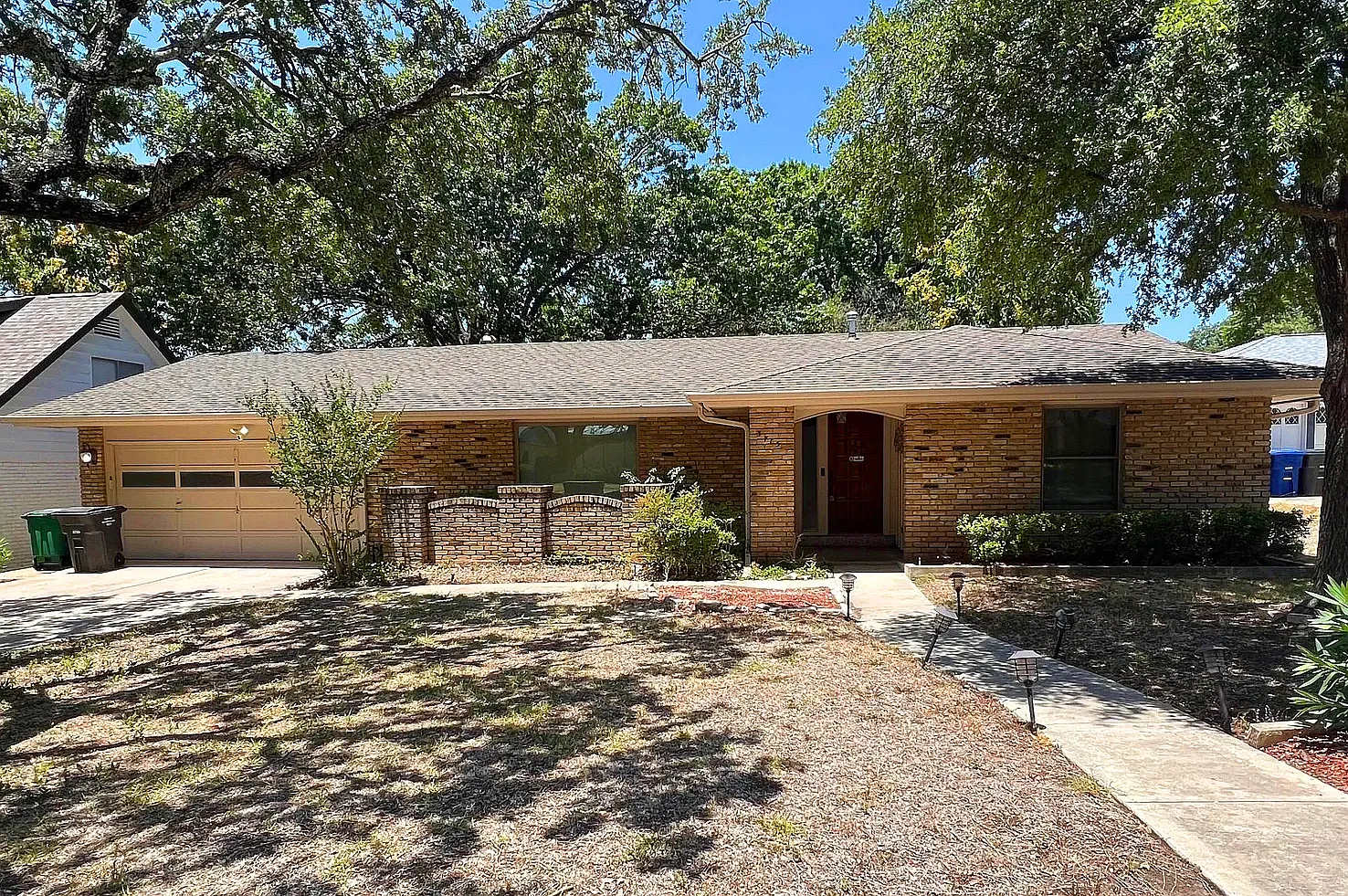 3 bed, 1726 sqft, $1,950 — Photo 1
