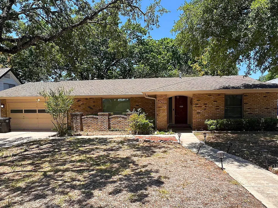 3715 John Alden Dr