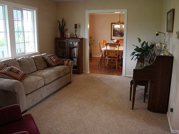 Sitting Room!!