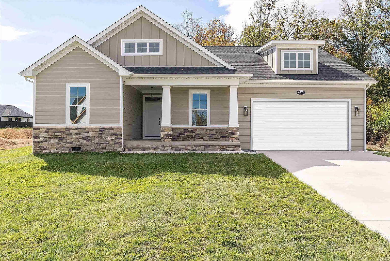 4935 Boxer Loop photo 1