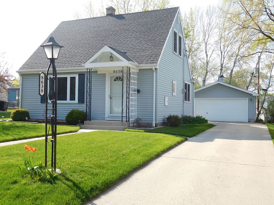 1st image of 8638 W Dakota St