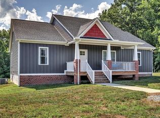 3766 County Line Rd, Kents Store, VA 23084