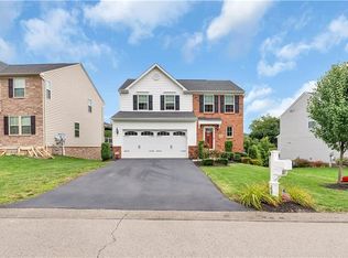 231 Long Ridge Dr, Coraopolis, PA 15108