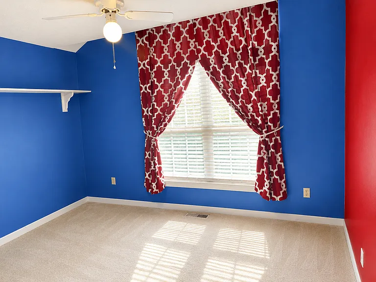 243 Newfield Cir — Photo 19