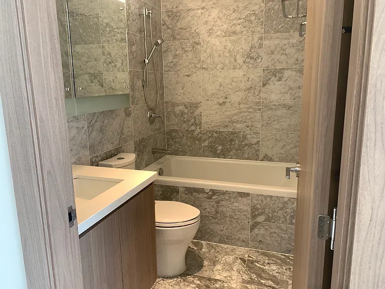 6538 Nelson Ave #505 — Photo 11