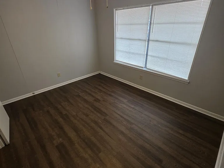 1401 Plummer Dr #A — Photo 7