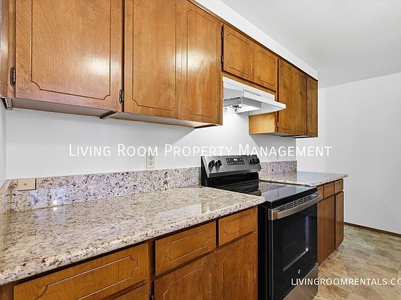 5th image of 2114 SE 92nd Ave