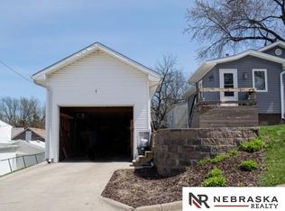 5074 Frances St, Omaha, NE 68106