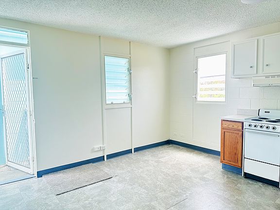 2nd image of 68-017 Au St #2F