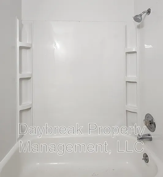 2408 3rd Ave N #6 — Photo 10