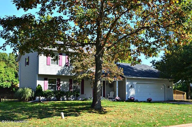 1st image of 1650 Dogwood Dr