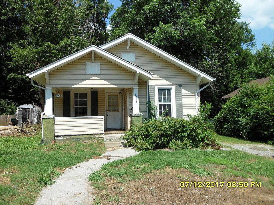 1st image of 3206 NE Dempster St