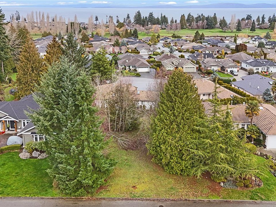 1st image of 881 Fairways Dr
