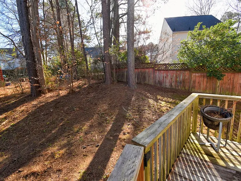 239 Tillamook Dr — Photo 34