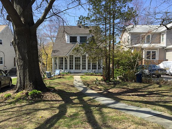 4th image of 7 Winthrop Ave