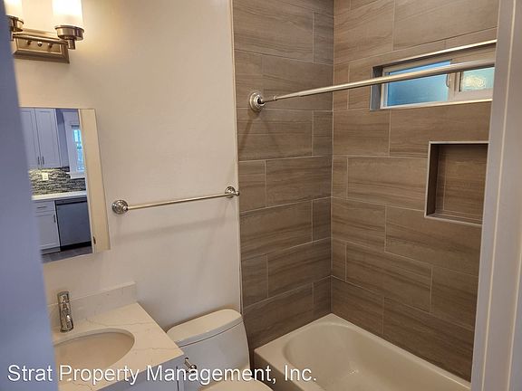 4th image of 302 Thorn St #11469157