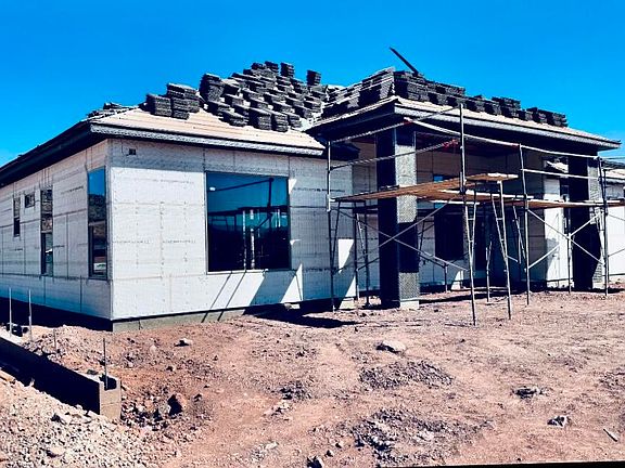 4th image of 727 Middle Creek Dr
