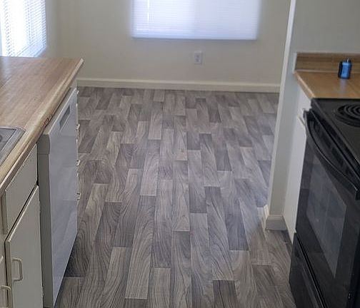 3rd image of 10592 Sunset Avenue 639 145 #Apn-019