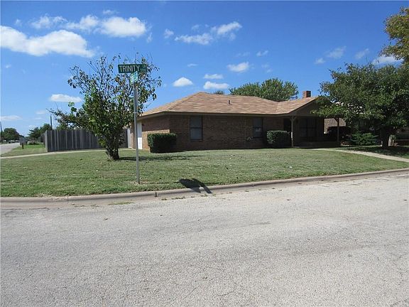 4th image of 3774 Trinity Ln