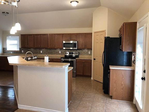 2nd image of 4005 Vista Greens Dr