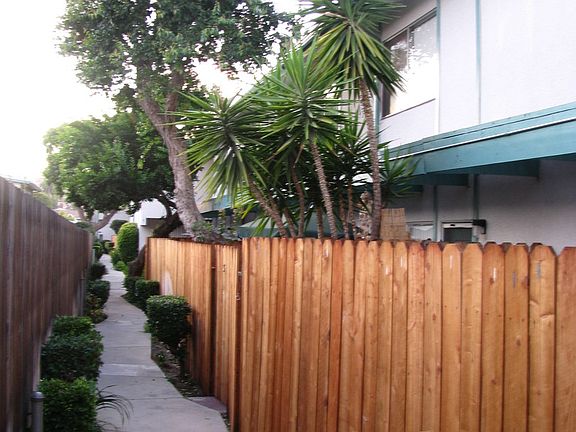 4th image of 26025 Narbonne Ave APT 05