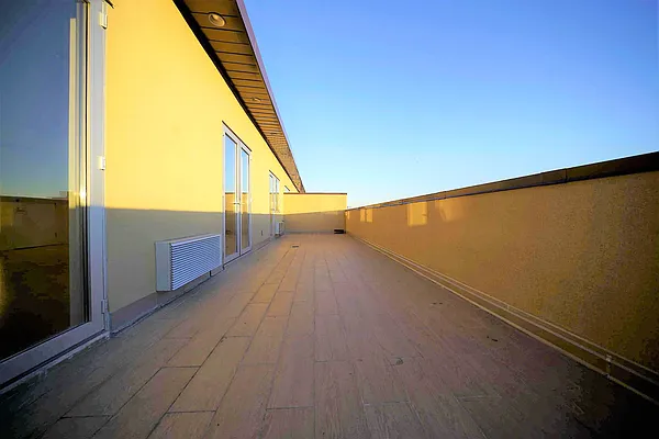 Rented by Sterling Realty Solution Inc | media 8