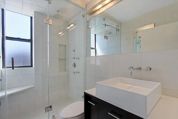 Rented by ER (DO NOT USE) | media 23