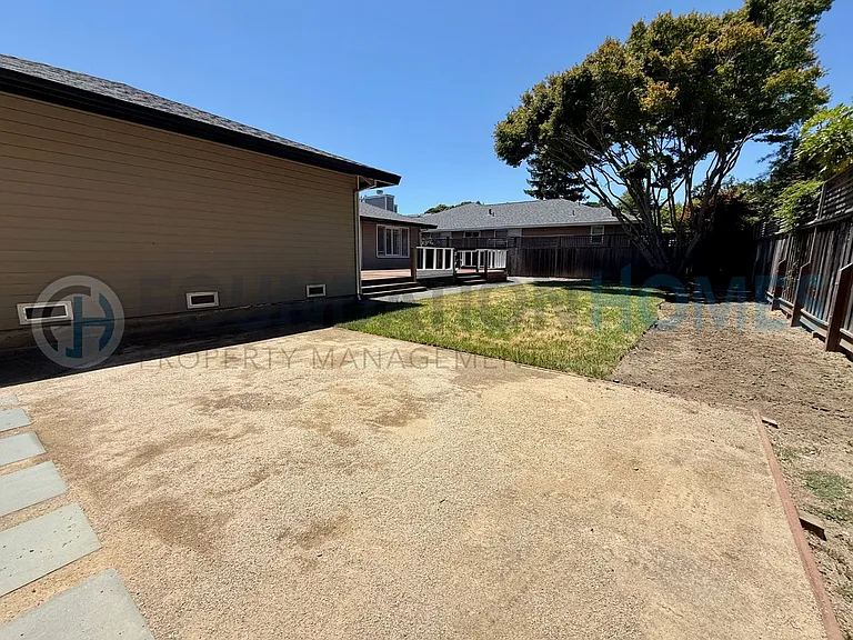 742 McClay Rd — Photo 24