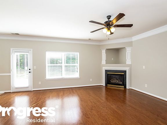 5th image of 3808 Wingdale Ct