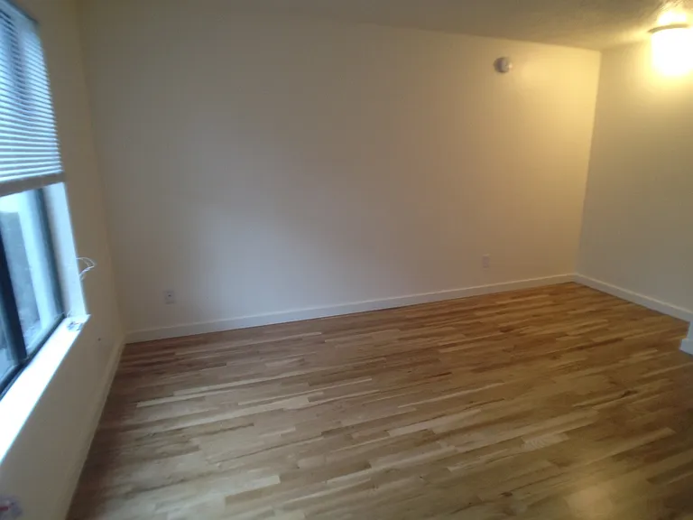 426 NE 75th Ave — Photo 39